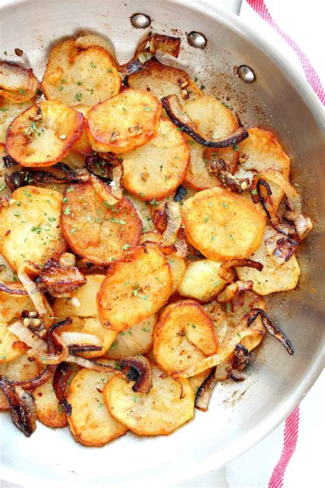 lyonnaise-potatoes-recipe-crunchy-creamy-sweet image