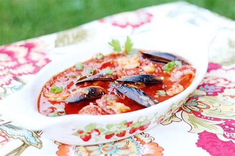 cacciucco-recipe-italians-favorite-fish-stew-eating image