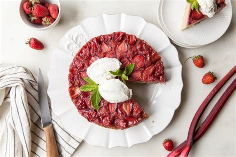 a-stunning-strawberry-rhubarb-upside-down-cake-thatll image