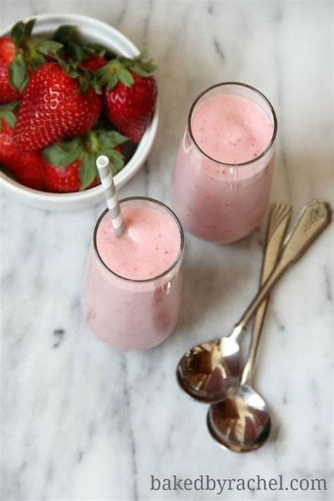 10-berry-smoothies-worth-waking-up-for-cosmopolitan image