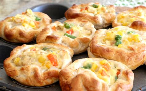 delicious-chicken-pot-pie-with-biscuits-it-is-a-keeper image