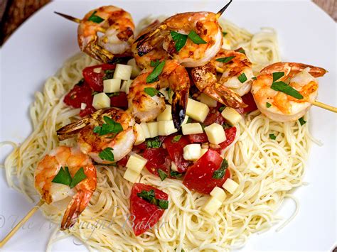 shrimp-caprese-pasta-the-midnight-baker image