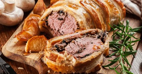 what-to-serve-with-beef-wellington-12-tasty-side-dishes image