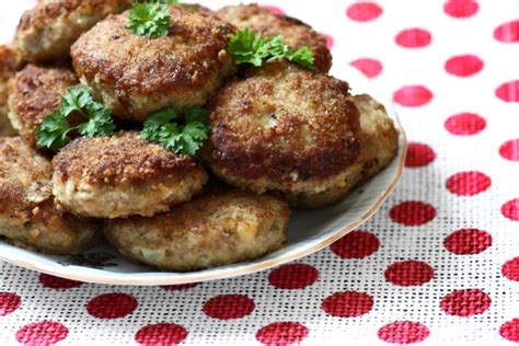 recipe-for-how-to-make-minced-meat-cutlets-delishably image