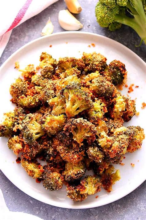 garlic-parmesan-roasted-broccoli-recipe-crunchy image