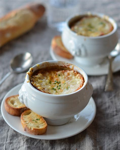 best-classic-french-onion-soup image