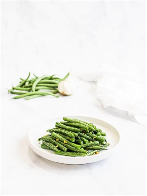 chinese-style-dry-fried-garlic-green-beans-drive-me image