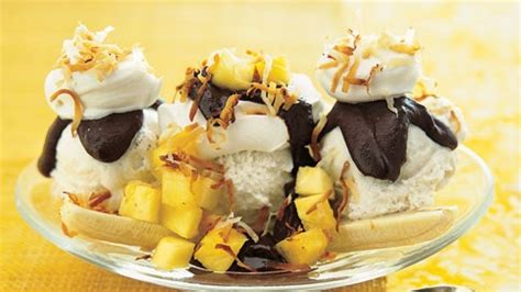 banana-split-with-curried-chocolate-coconut-sauce-bon image