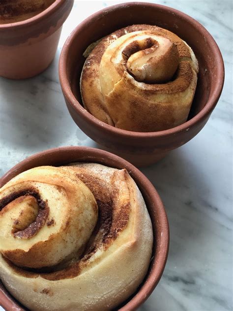cinnamon-swirl-flower-pot-bread-most-lovely-things image