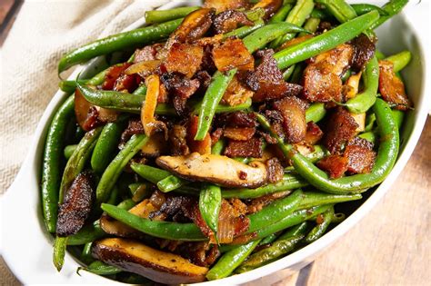 skillet-green-beans-with-bacon-onions-mushrooms image