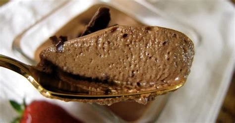 dreamy-and-decadent-chocolate-mousse-freeze-it image