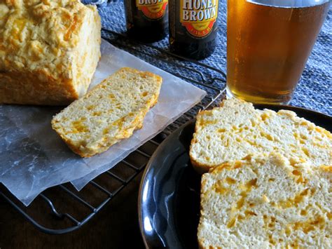 super-easy-cheddar-beer-bread-recipe-thrifty-jinxy image