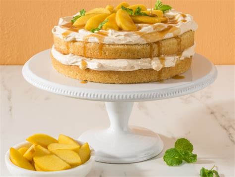 recipe-butterscotch-peach-summer-cake-duncan-hines image