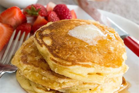 make-thick-fluffy-diner-style-pancakes-with-this image