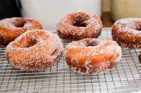 easy-vanilla-sugar-doughnuts-ciambelle-di-kippur image