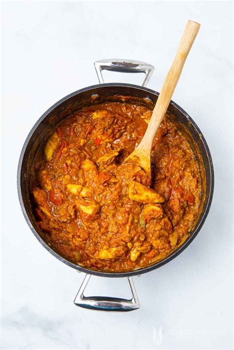 master-this-yummy-indian-chicken-curry-greedy image