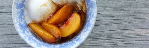 caramelized-peaches-and-ice-cream-recipe-from-jessica image