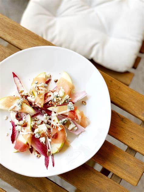 endive-salad-recipe-with-pears-and-blue-cheese-mon image