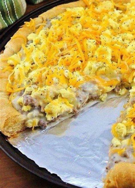 sausage-gravy-breakfast-pizza-recipe-flavorite image