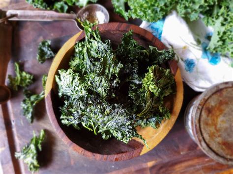 dehydrated-kale-chips-countryside image