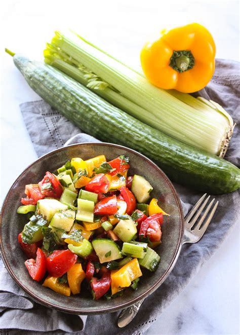 chunky-gazpacho-salad-lisas-dinnertime-dish image