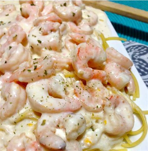 cheesy-garlic-shrimp-alfredo-tasty image
