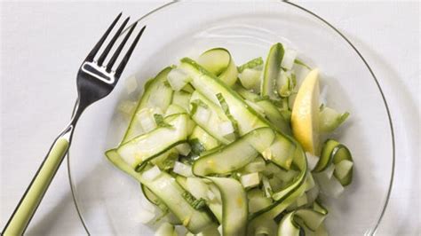 zucchini-tagliatelle-with-mint-cucumber-and-lemon image