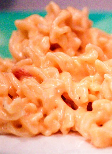 super-creamy-macaroni-and-cheese-daily-dish image