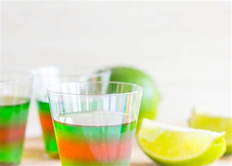how-to-make-jell-o-shots-and-pudding-shots-like-a-party image