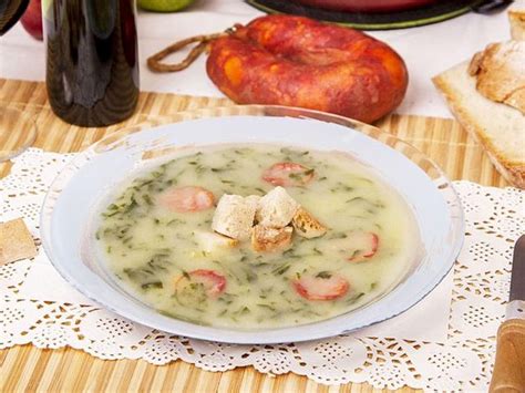 recipes-portuguese-kale-soup-caldo-verde image