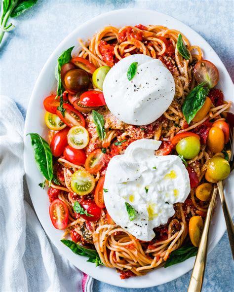 burrata-pasta-with-tomato-basil-sauce-a-couple-cooks image