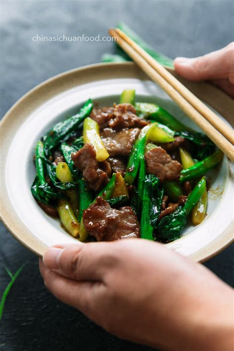 oyster-beef-with-chinese-broccoli-china-sichuan-food image