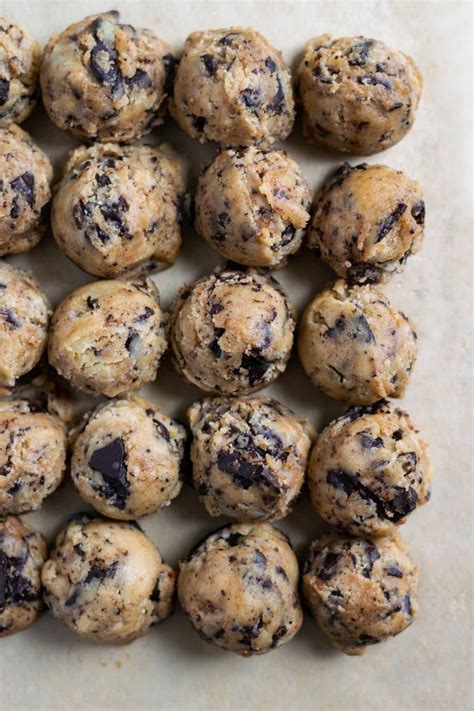 chewy-vegan-tahini-chocolate-chip-cookies-the-curious-chickpea image