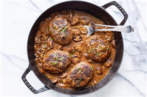 salisbury-steak-recipe-with-mushroom-gravy-saving image