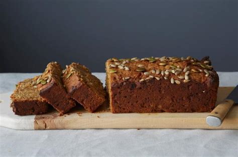 date-apricot-and-walnut-loaf-cake-recipe-from-diana image
