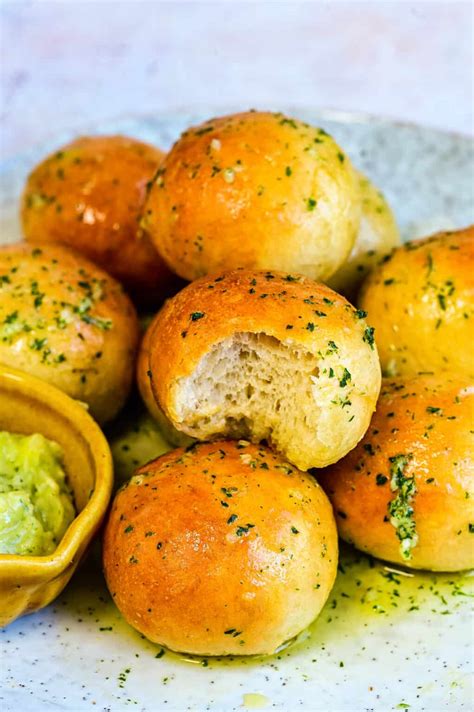dough-balls-with-garlic-butter-supergolden-bakes image