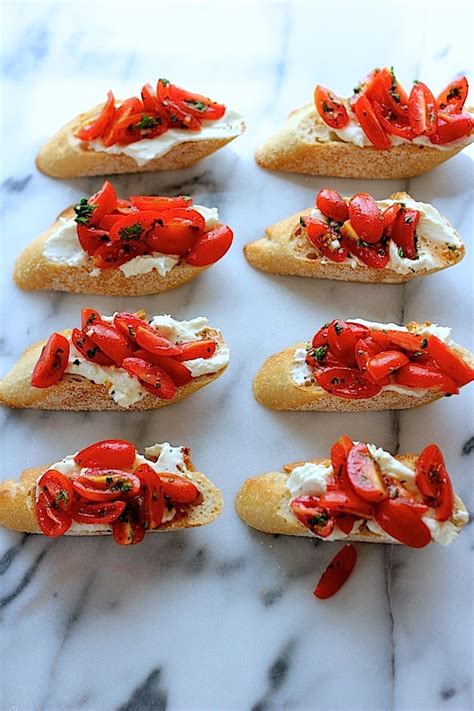 crostini-with-whipped-feta-and-tomatoes-green image