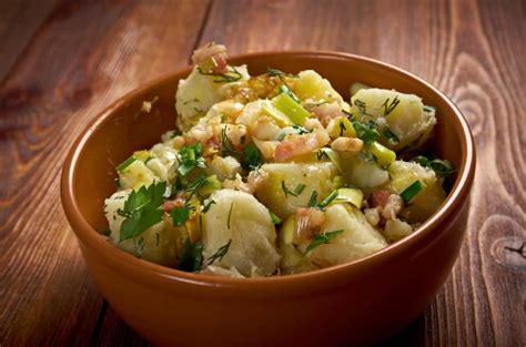 bacon-blue-cheese-grilled-potato-salad-the image