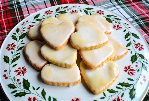 zitronenherzen-german-lemon-heart-cookies image