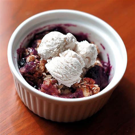 ginger-pear-blueberry-crisp-mayhem-in-the-kitchen image
