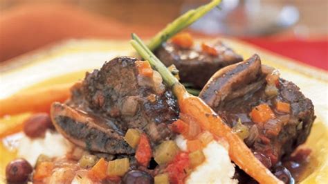 short-ribs-provenale-with-crme-frache-mashed image