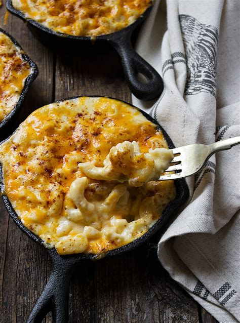 ultimate-creamy-baked-macaroni-and-cheese image