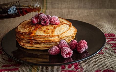 fruit-berry-pancake-recipes-blue-berry-strawberry image