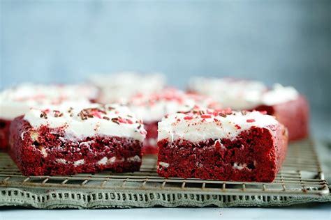 red-velvet-cookie-bars-kitchen-divas image