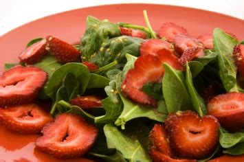 spinach-strawberry-salad-delicious-and-easy-to-make image