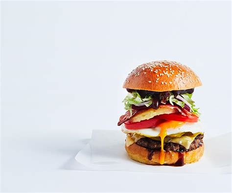 whats-in-an-australian-aussie-burger-gourmet-traveller image