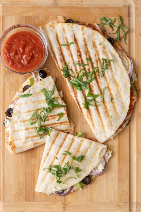 how-to-make-pizzadillas-feelgoodfoodie image