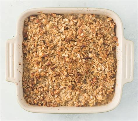 simple-pear-crisp-the-itsy-bitsy-kitchen image
