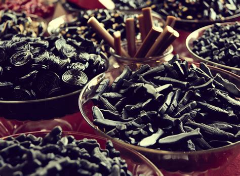 a-brief-history-of-licorice-candy-candy-club image