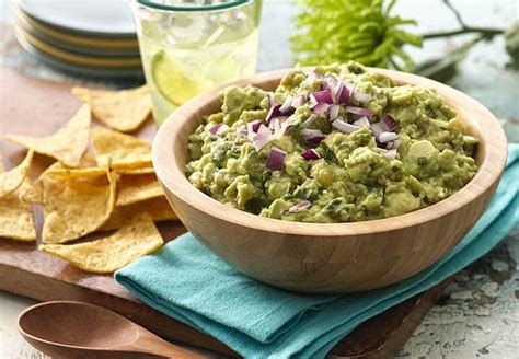 guacamole-with-queso-fresco-mexican-recipes-old image